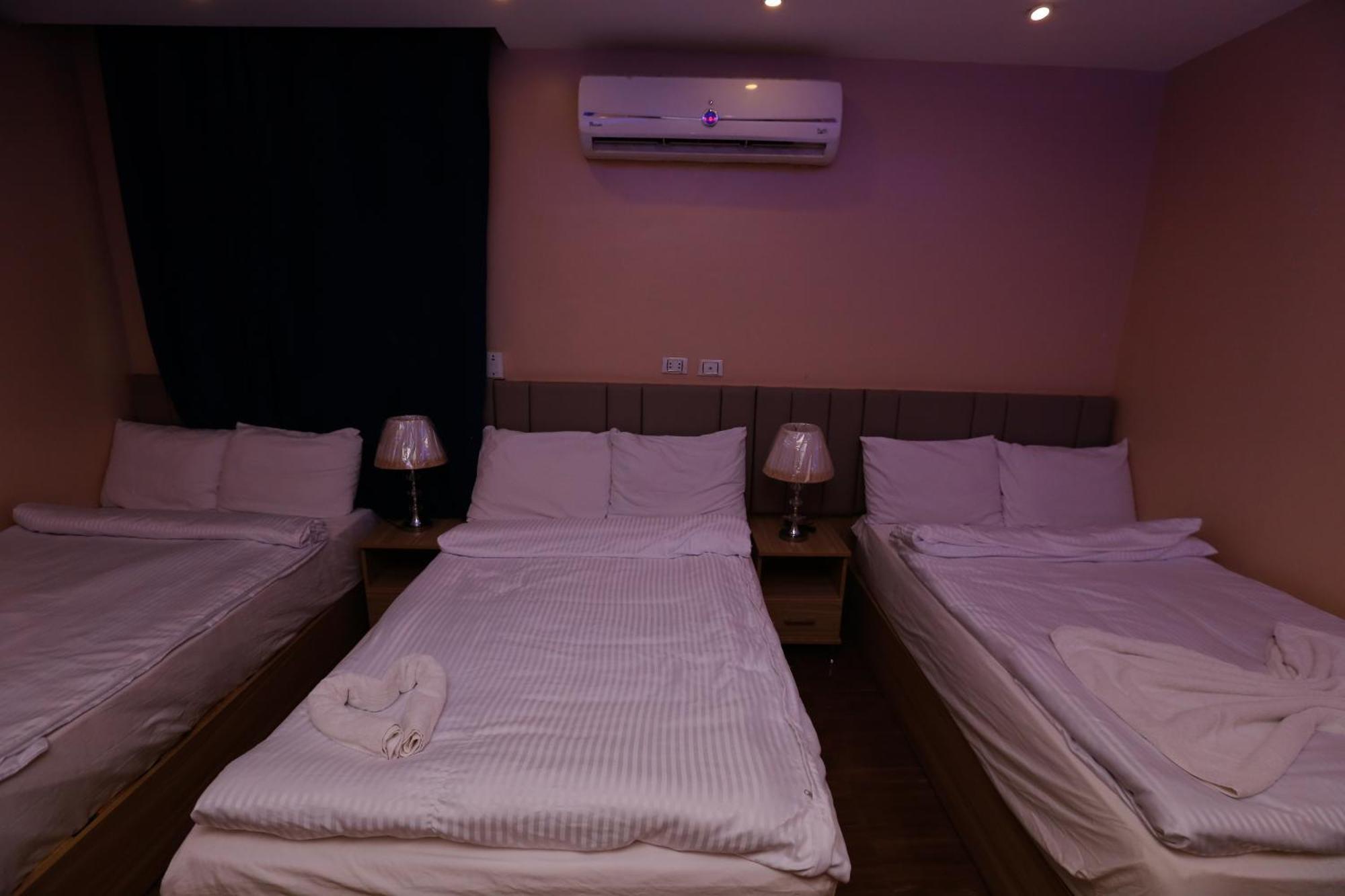 Pyramids Express View Hotel Kafret el-Gabal Exterior foto