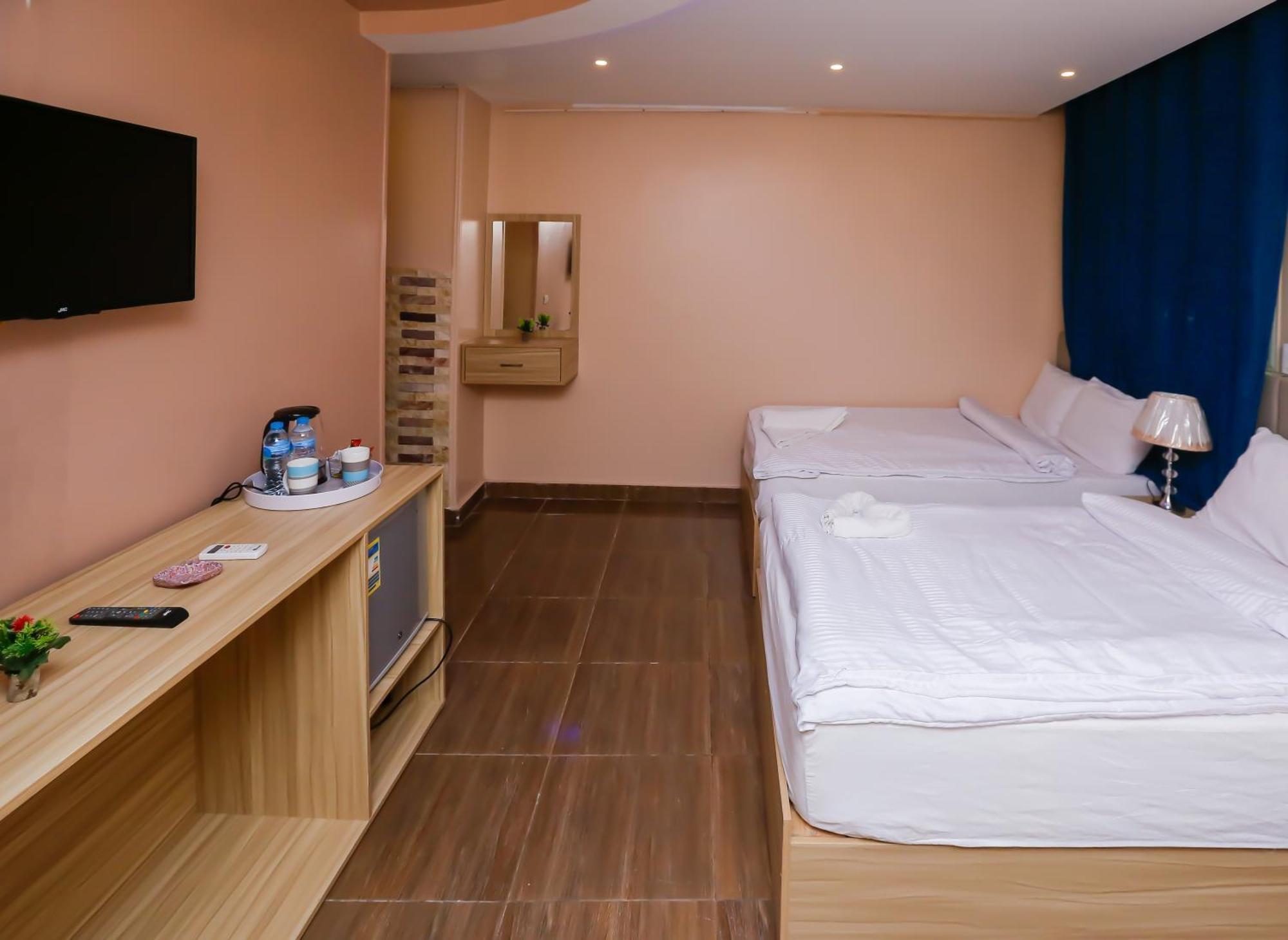 Pyramids Express View Hotel Kafret el-Gabal Exterior foto