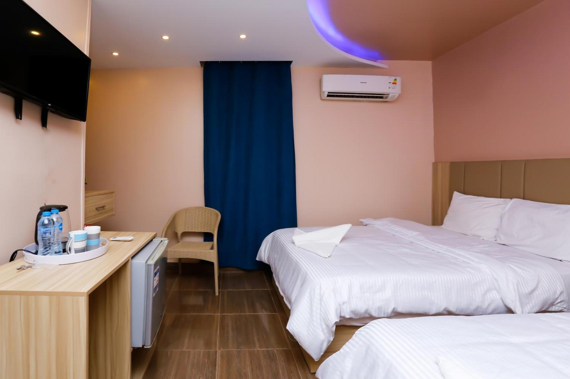 Pyramids Express View Hotel Kafret el-Gabal Exterior foto